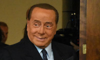 Berlusconi ikinci kez Kovid-19 pozitif