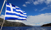 Yunanistan ekonomisi Kovid-19’un turizmi vurmasıyla daraldı