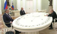 Putin, Aliyev ve Paşinyan görüşmesi Kremlin'de başladı
