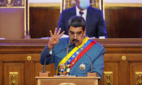 Maduro'dan şaşırtan açıklama: ABD eşime para teklif etti