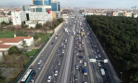 İstanbul'da trafik yoğunluğu yaşanıyor 
