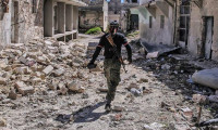 PKK, Esad rejimine ait askeri bölgeyi kuşattı!