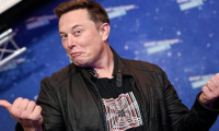 Elon Musk’tan Jeff Bezos'a 'ikincilik' vurgusu