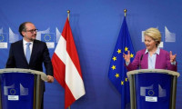 Avusturya'nın Başbakanı, ilk yurt dışı ziyaretini gerçekleştirdi