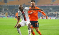 Beşiktaş Atiba’nın sakatlığı ile sarsıldı