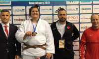 Hilal Öztürk'ten kadınlar 78 kiloda bronz madalya!