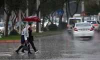 Meteoroloji'den Karadeniz'de yağmur, Marmara ve Ege'de fırtına uyarısı!