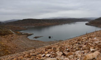 Sivas'taki 4 Eylül Barajı'nda kuraklığın etkisi hissediliyor