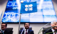 OPEC, Omicron etki kaynaklarını değerlendirmek toplantıları erteledi