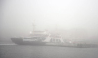 Çanakkale Boğazı'nda gemi geçişine sis engeli