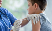 Hollanda'da 5-11 yaş arasına Kovid-19 aşısı onayı