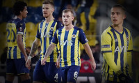Fenerbahçe'de 3 isimle yollar ayrılıyor!