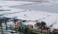 Mısır’a kar yağdı: 4 limanda faaliyetler durduruldu