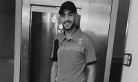 Cezayirli futbolcu Sofiane Lokar, maçta kalp krizi geçirerek hayatını kaybetti