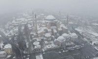 Kar İstanbul'dan gitmiyor!
