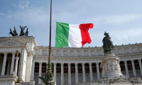 İtalyan ekonomisi yüzde 8.8 daraldı