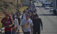Beyaz Saray'dan Meksikalı göçmenlere dönün çağrısı