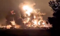 Endonezya'da petrol rafinerisinde şiddetli patlama