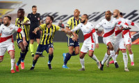 Galatasaray'ın puan kaybettiği haftada, Fenerbahçe fırsat tepti