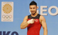 Mili sporcu Daniyar İsmayilov'dan iki altın madalya