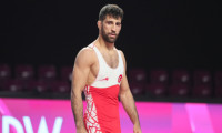 Milli güreşçi Murat Fırat, Polonya'da altın madalya kazandı