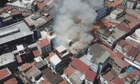 İstanbul'da oyuncak deposunda yangın