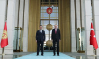 Kırgızistan Cumhurbaşkanı Caparov Türkiye'de