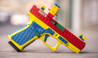 ABD'de Lego'dan esinlenerek tabanca üreten şirkete büyük tepki!