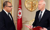 Tunus'ta Başbakan Meşişi görevden alındı