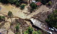 Sel felaketinde can kaybı 66'ya yükseldi