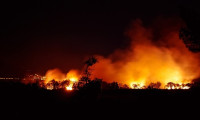 Fransa'daki orman yangını halen kontrol altına alınamadı