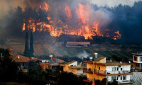 4 ilde yangınla mücadele! 10 bin kişi tahliye edildi...