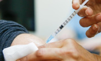 Araştırma: Üçüncü doz enfekte olma riskini azaltıyor