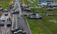 Meksika'da askeri helikopter düştü! 
