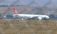 Beklenen ikinci uçak Ankara'ya indi