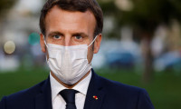 Macron'dan zorunlu aşı karşıtı gençlere cevap