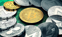 Kripto paralarda düşüş hızlanırken Bitcoin direniyor