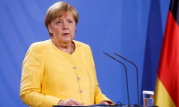 BM, Merkel'e iş teklifinde bulundu