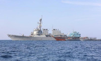 ABD Donanması İran'ın gemisini durdurdu