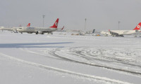 Atatürk Havalimanı uçuşlara kapatıldı