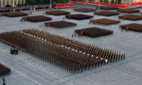Kuzey Kore ordusunu genişletiyor