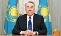 Nursultan Nazarbayev Kazakistan'ı terk etmedi