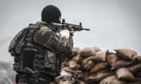 Pençe-Kilit bölgesinde PKK'ya darbe