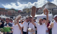 İtalya’da fırıncılardan tabutlu protesto