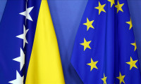 AB Komisyonu Bosna Hersek'e 'aday ülke' statüsü için görüş bildirdi