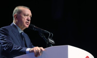 Erdoğan: Teröristlerle kol kola dolaşanlar bu milletin temsilcisi olamaz
