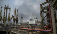 ABD Venezüella petrolüne yönelik ambargoyu gevşetti