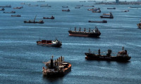 AB: Tanker kuyruklarının nedeni G7 petrol fiyat tavanı değil