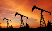 ABD petrol stoklarındaki düşüş fiyatları yükseltti