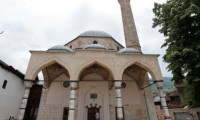 86 Türk'ün sığındığı cami bombalandı